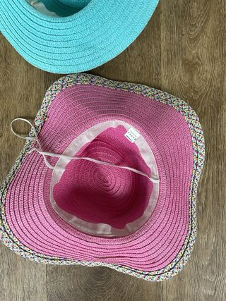 2 Cappelli estivi rosa e celeste