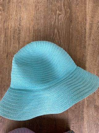 2 Cappelli estivi rosa e celeste