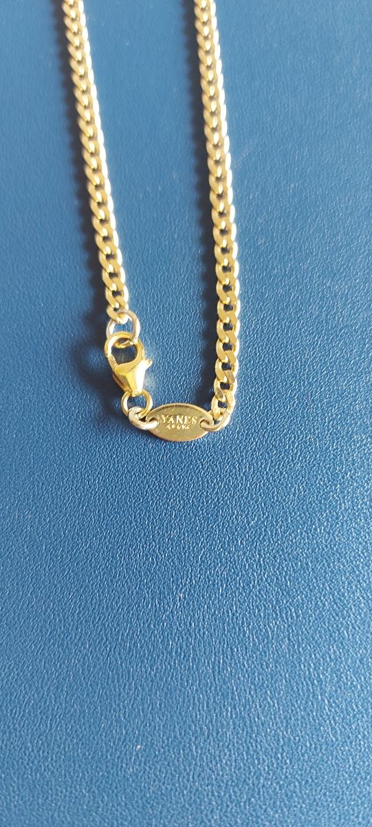 Cadena de plata de 925 bañada en oro.