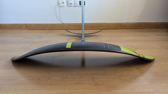 Foil F-One 1400 con mástil 75cm