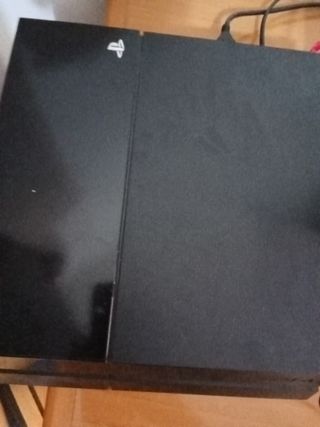 PS 4 