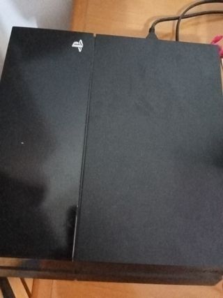 PS 4 