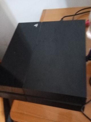 PS 4 