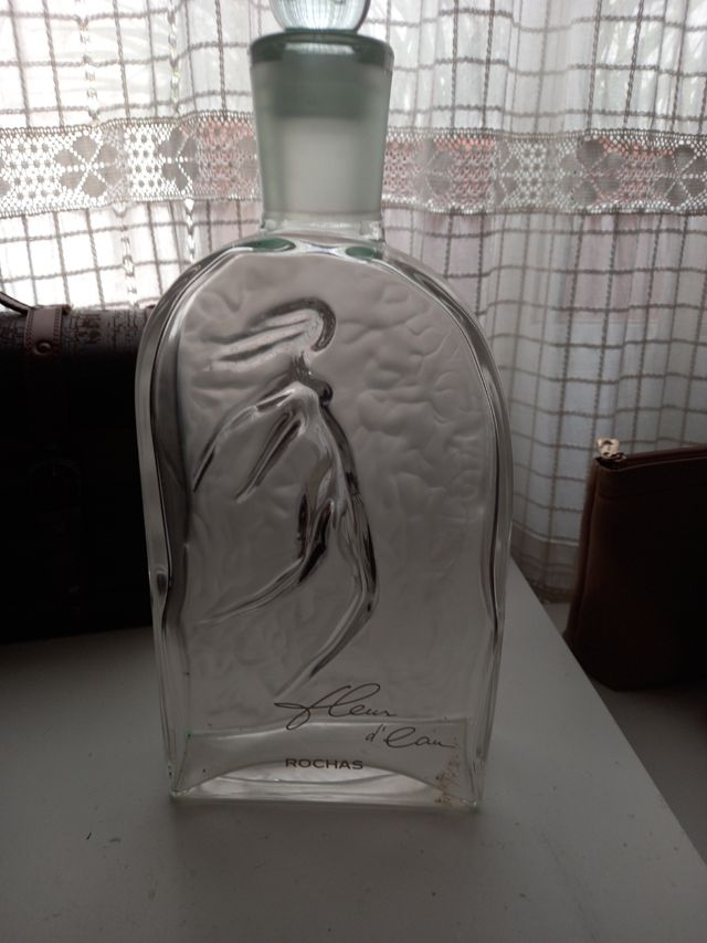 Ficticio de perfume Rochas  cristal grabado