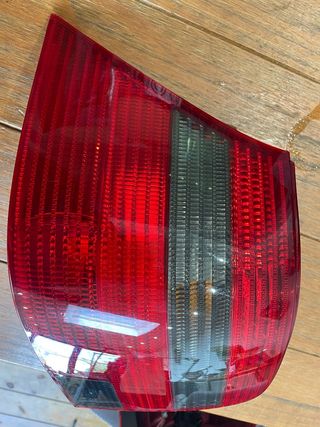Pilotos traseros USA HELLA GOLF MK4 