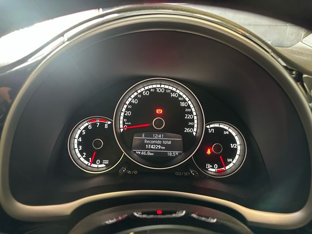 Volkswagen Beetle 2012