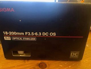 Objetivo Sigma 18-200mm F3.5-6.3 DC OS