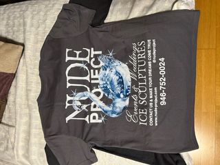 Camiseta NUDEPROJECT gris cisne