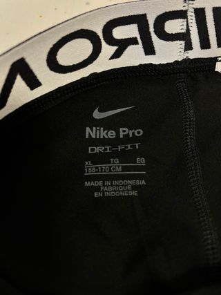 Pantalon entrenamiento Nike