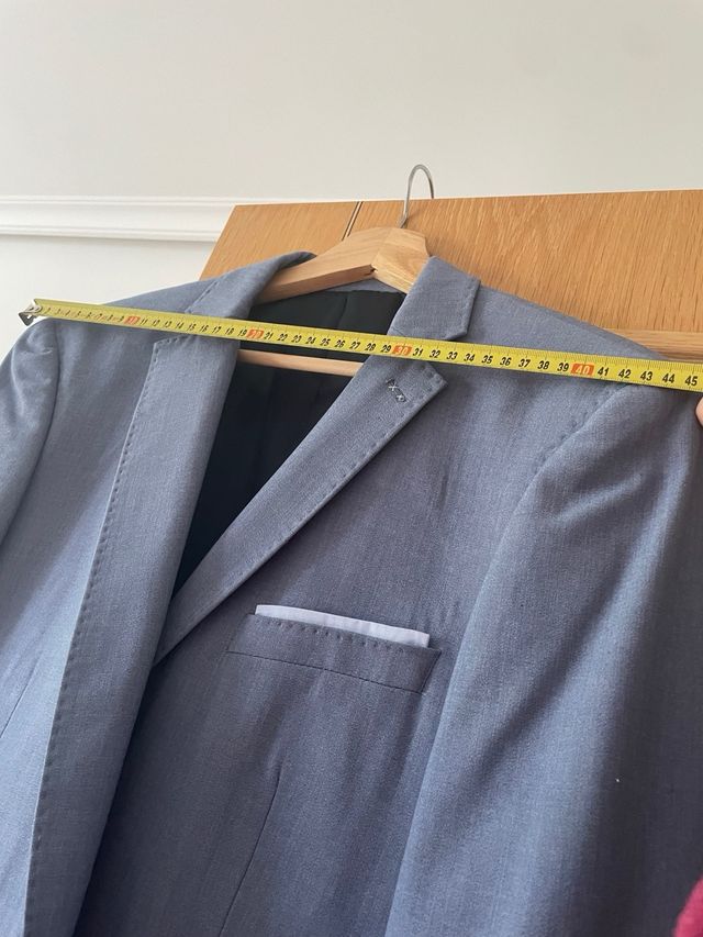 Americana gris hombre