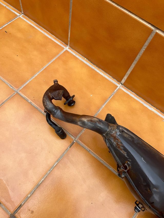 Escape Piaggio Zip SP