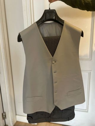 Frag/Chaqué elegante. Precio negociable.