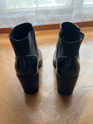 Botines negros tacón ancho
