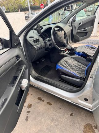 Opel Astra 2006