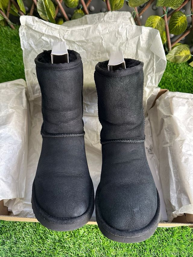 Botas UGG Classic Short Negras 37