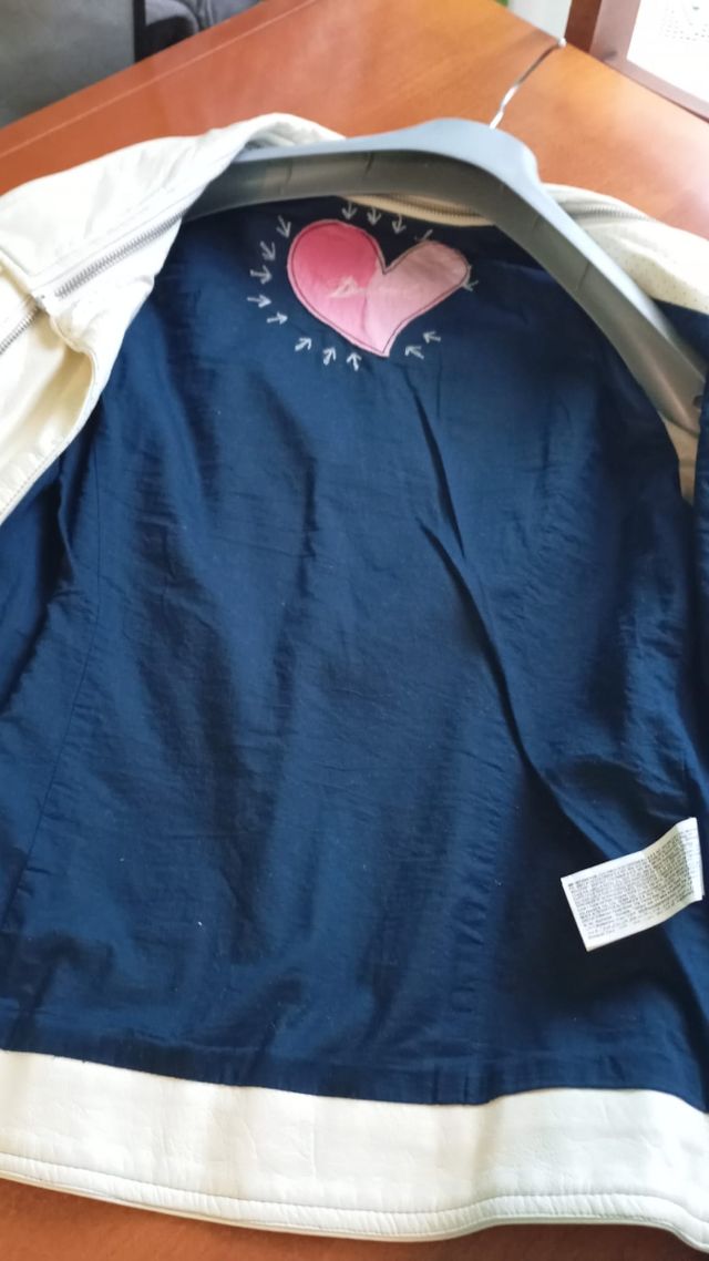 Cazadora Desigual blanca