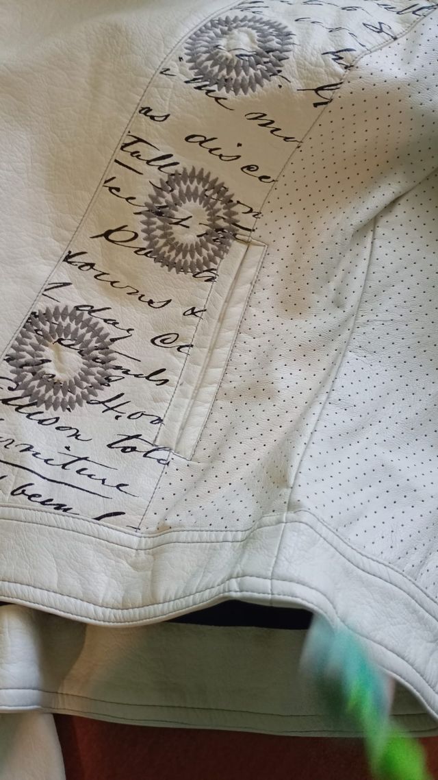 Cazadora Desigual blanca