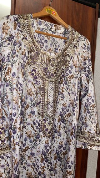 Vestido Miguar Blanco y Morado