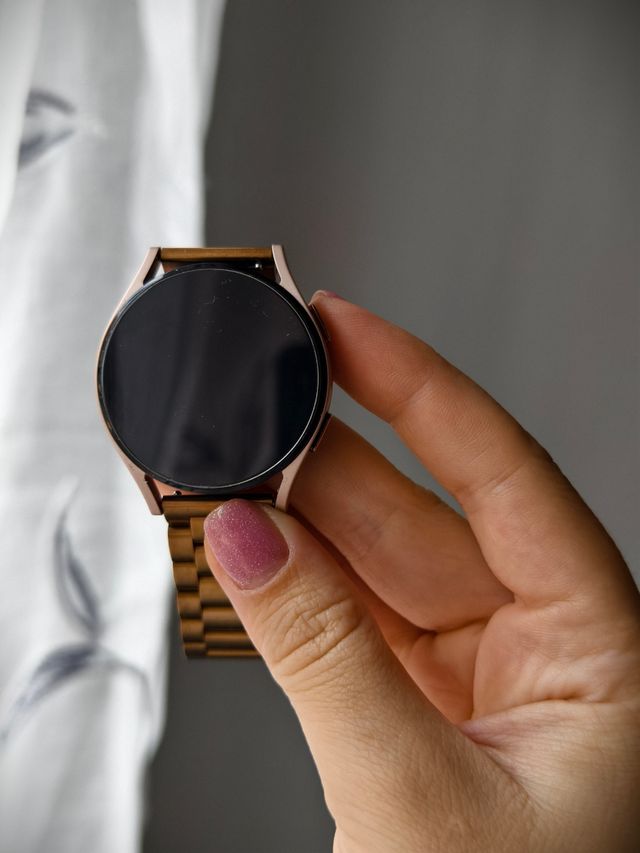 Reloj Samsung Galaxy Watch 4 40mm oro rosa.