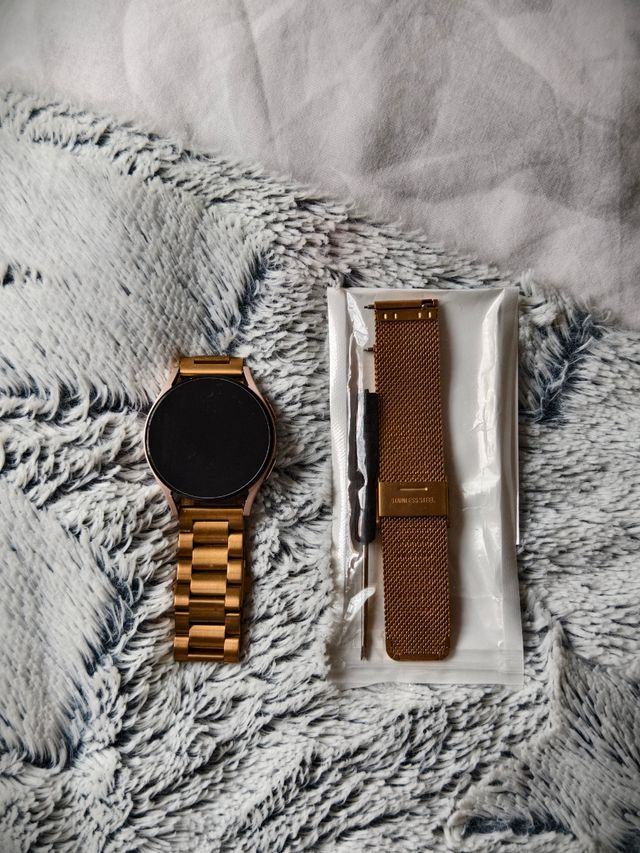 Reloj Samsung Galaxy Watch 4 40mm oro rosa.