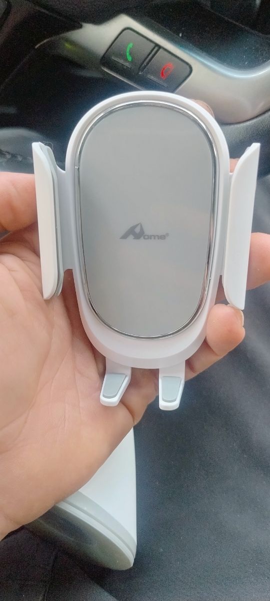 Supporto per cellulare per l'auto