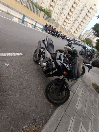 Kawasaki z750