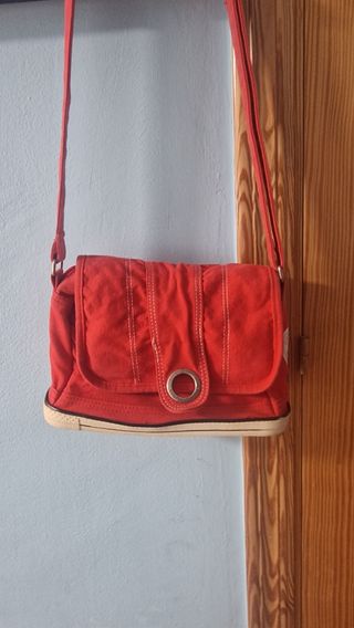 Bolso bandolera Converse rojo