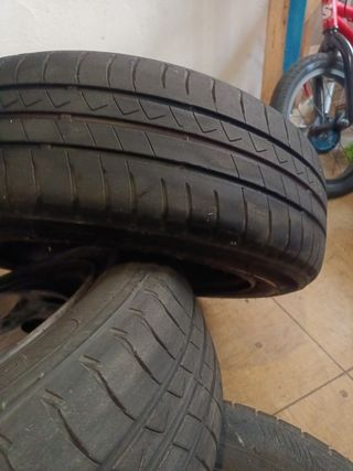 Llantas y neumáticos 165 -60r14