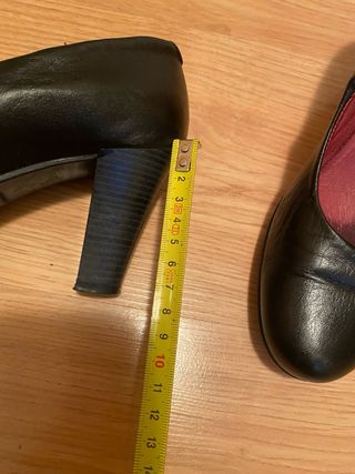 Tacones salon T38 negros