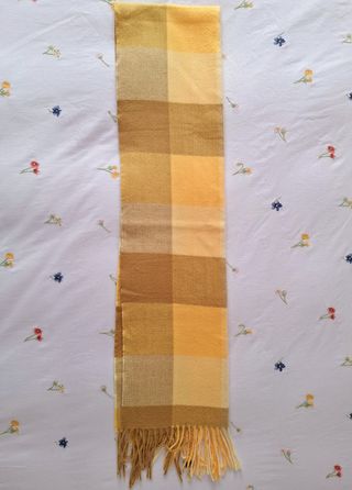 Bufanda Amarilla ZARA