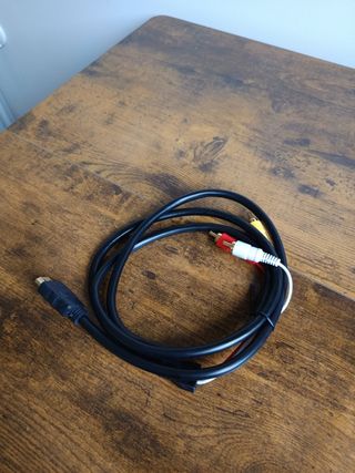 Cable HDMI a RCA - Conector AV