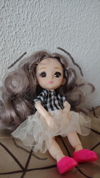 Muñeca de pelo gris - 1 ud.