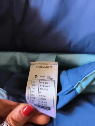 Traje de nieve infantil,