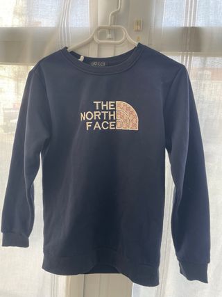 Sudadera Gucci x North Face. 