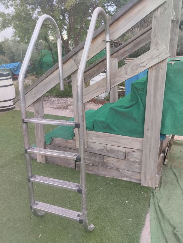 Escalera piscina metalica - Acero inoxidable