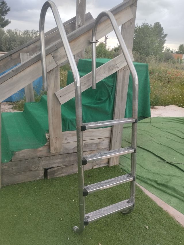 Escalera piscina metalica - Acero inoxidable