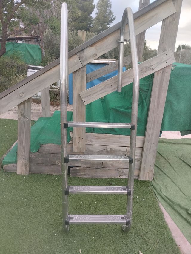 Escalera piscina metalica - Acero inoxidable