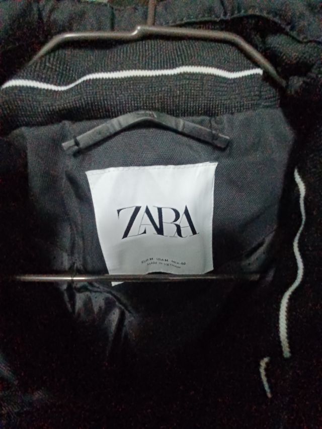 Chaqueta negra ligera