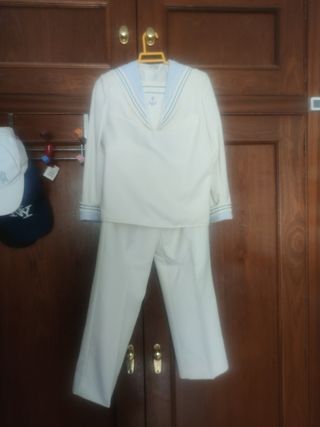 Traje comunión talla 10
Una puesta