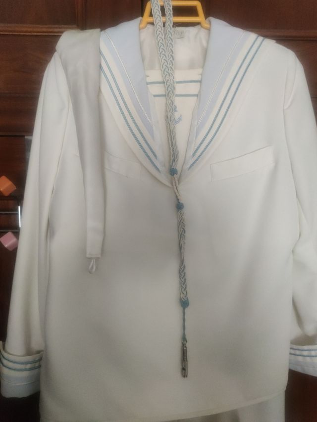 Traje comunión talla 10
Una puesta
