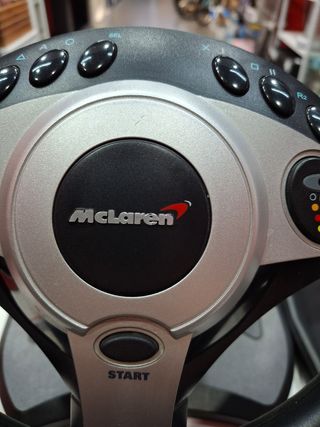 Volante McLaren PS1