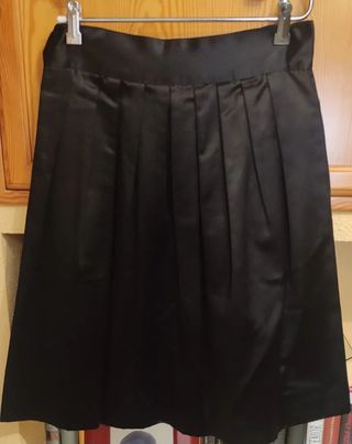 Falda negra Cortefiel