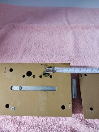 Serratura per portone 