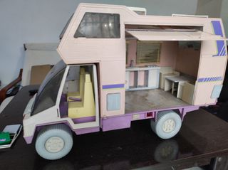 Supervan Chabel muñeca