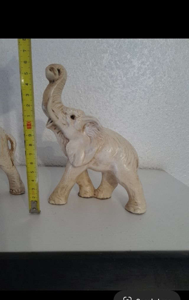 Figura elefante ,son tres.