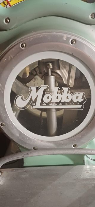 Balanza vintage mobba en buen estado 