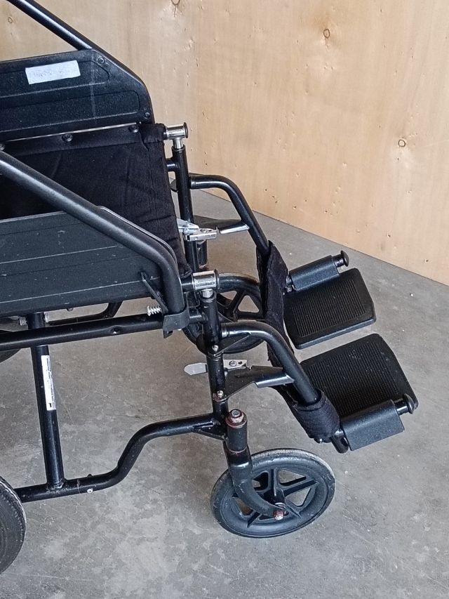 Silla de ruedas plegable