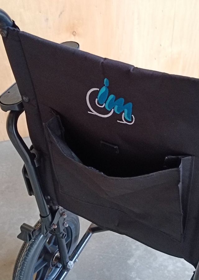 Silla de ruedas plegable