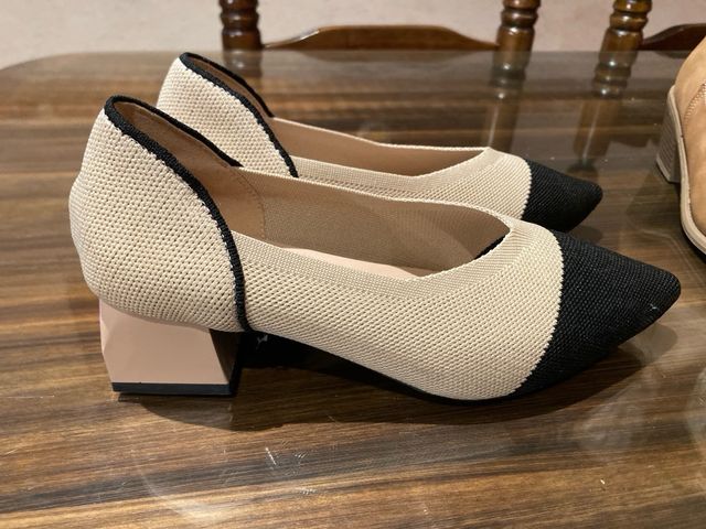 Zapatos tacón beige y negro - talla 38