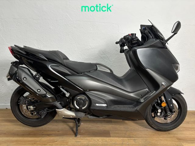 YAMAHA TMAX 560